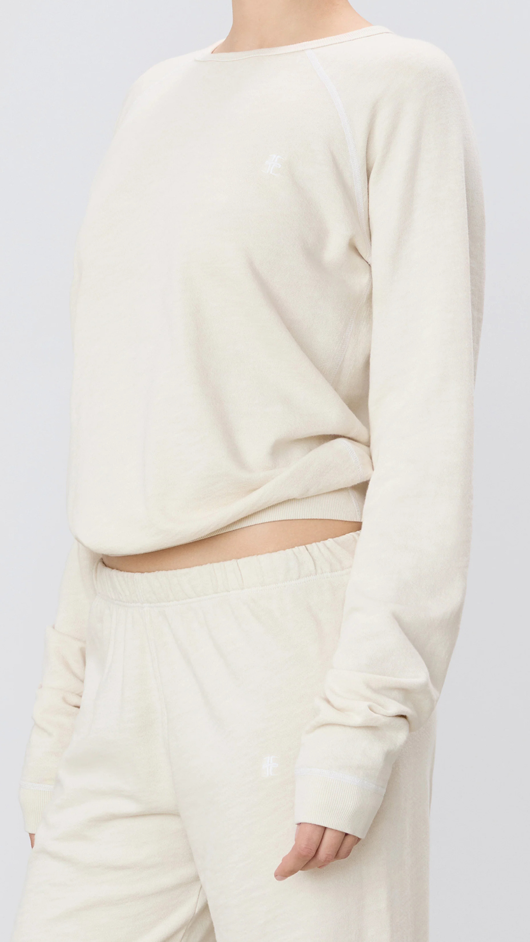 Oversized Raglan Sweatshirt - Eterne