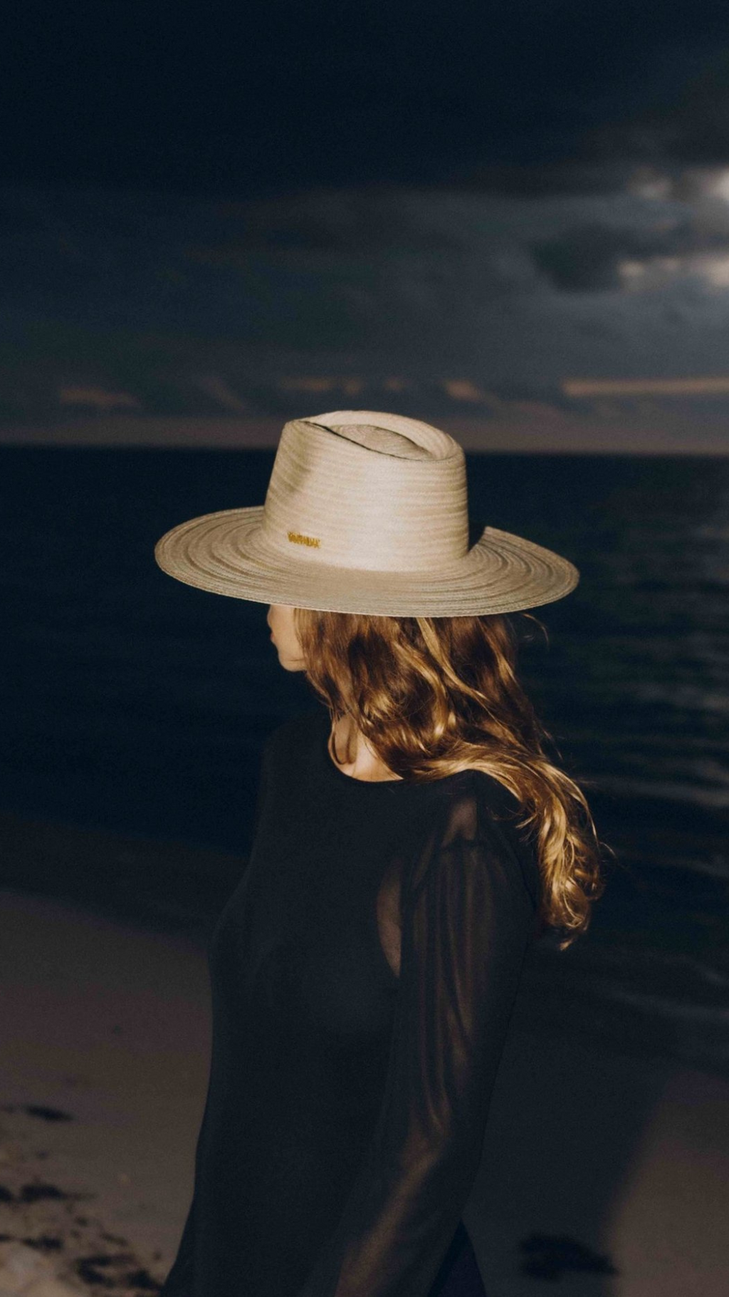 2_f385b9bd-43de-4259-85e4-