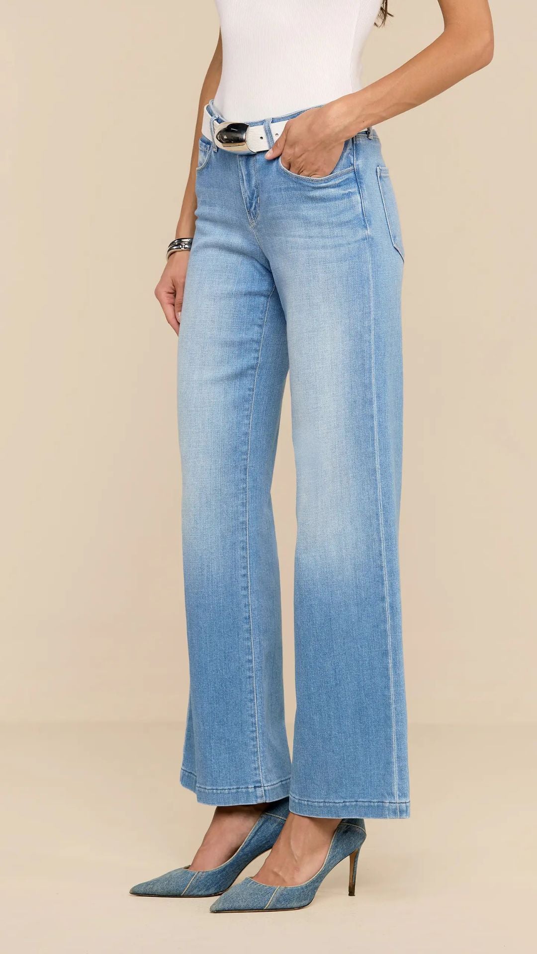 Joanne Low-Rise Wide-Leg Jean Pacific - L'Agence